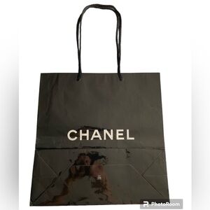 🌸 CHANEL SHOPPING BAG